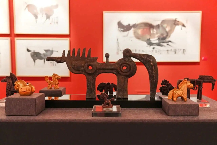 不宗凡马”韩美林首个马主题艺术展亮相冰城哈尔滨