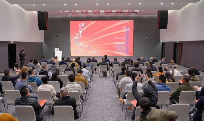 “向美而行—‘文艺两新’基地美术作品联展”在深圳市大芬美术馆开幕