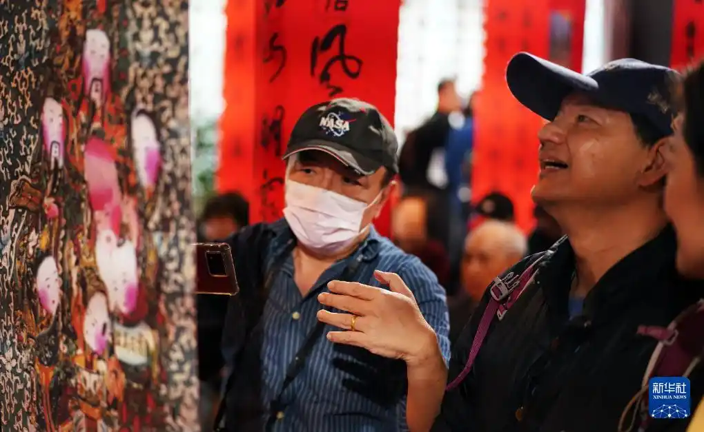 书画迎新春:百余件两岸贺岁艺术作品在台北展出