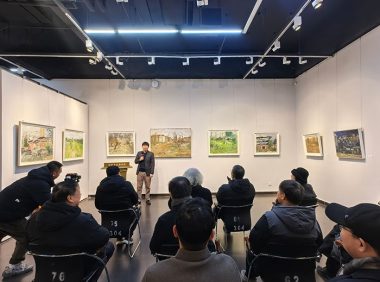 热爱生活 记入岁月——廖正定油画风景写生作品展”京师美术馆开幕